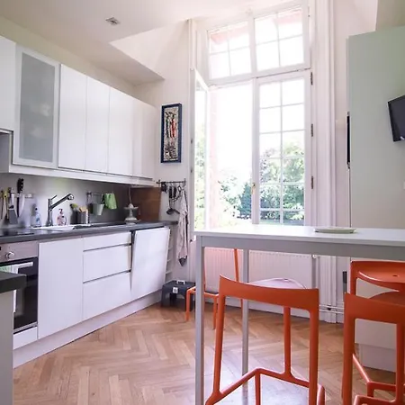 Chateau D Apartment